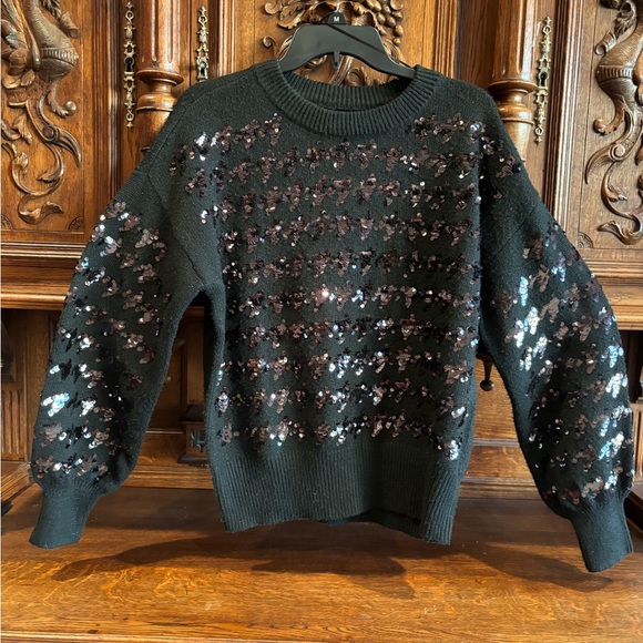 NWT- FABULOUS BLACK SEQUINED SWEATER - Picture 2 of 7